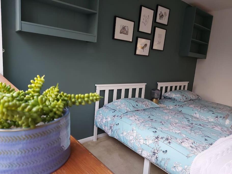 2 Bed Flat, Bounds Green, Piccadilly Line, London N11 Εξωτερικό φωτογραφία