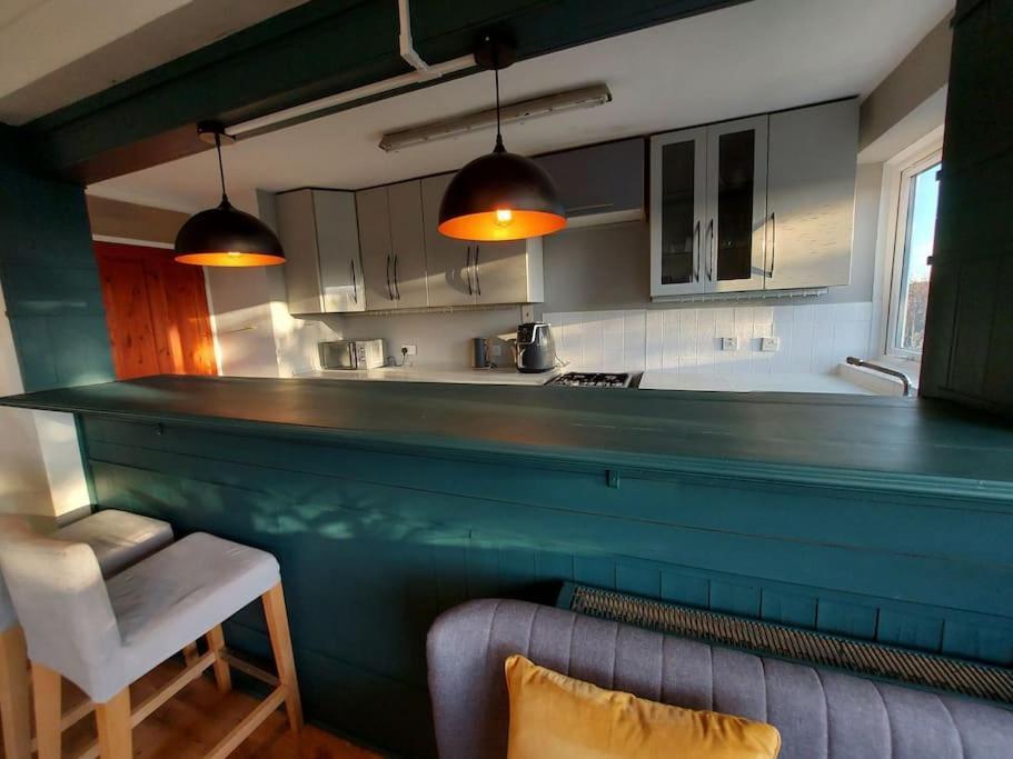 2 Bed Flat, Bounds Green, Piccadilly Line, London N11 Εξωτερικό φωτογραφία