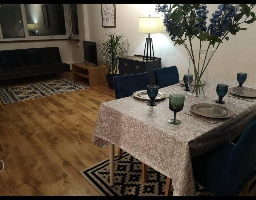 2 Bed Flat, Bounds Green, Piccadilly Line, London N11 Εξωτερικό φωτογραφία