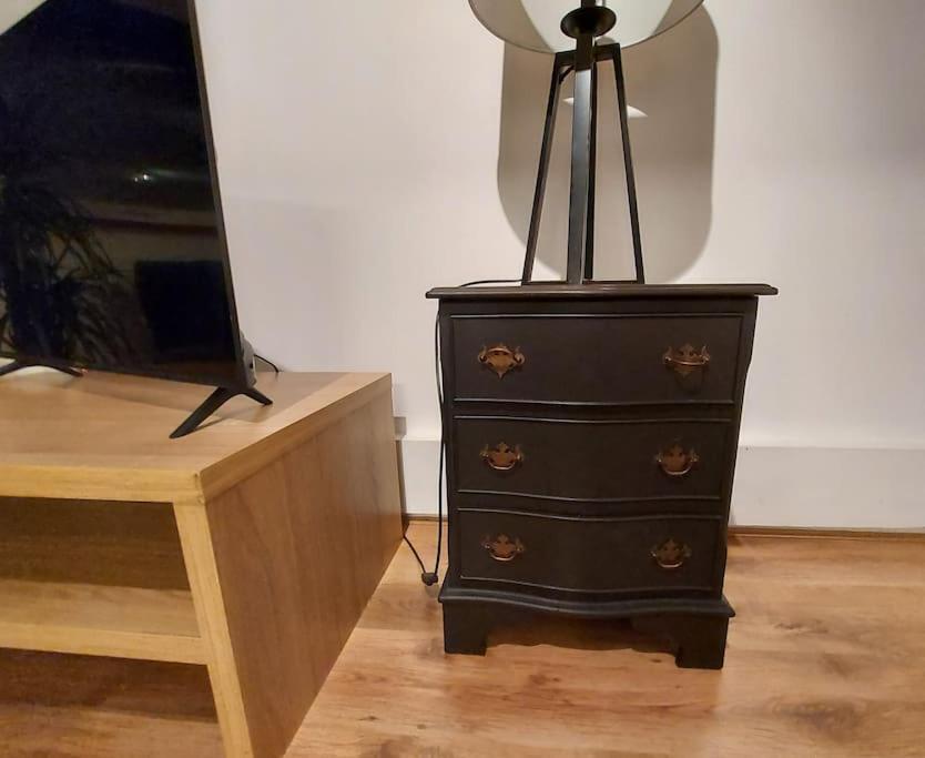 2 Bed Flat, Bounds Green, Piccadilly Line, London N11 Εξωτερικό φωτογραφία