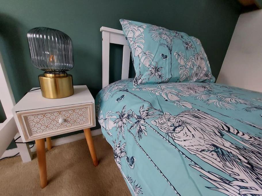 2 Bed Flat, Bounds Green, Piccadilly Line, London N11 Εξωτερικό φωτογραφία